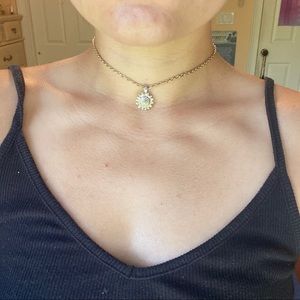 🌻 choker